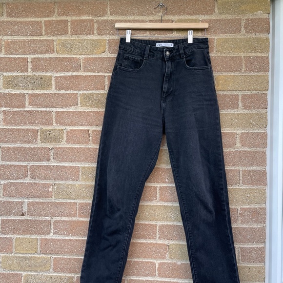 Women's Jeans: Zara Black High Waisted Slim Leg - Picture 2 of 15